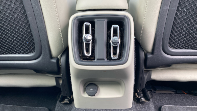 Volvo Xc40 1.5 T3 [163] Inscription Pro 5dr Geartronic Petrol Estate